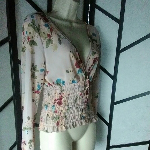 Calme Women's Pink Floral Elastic Waist Crop Top - Picture 2 of 7